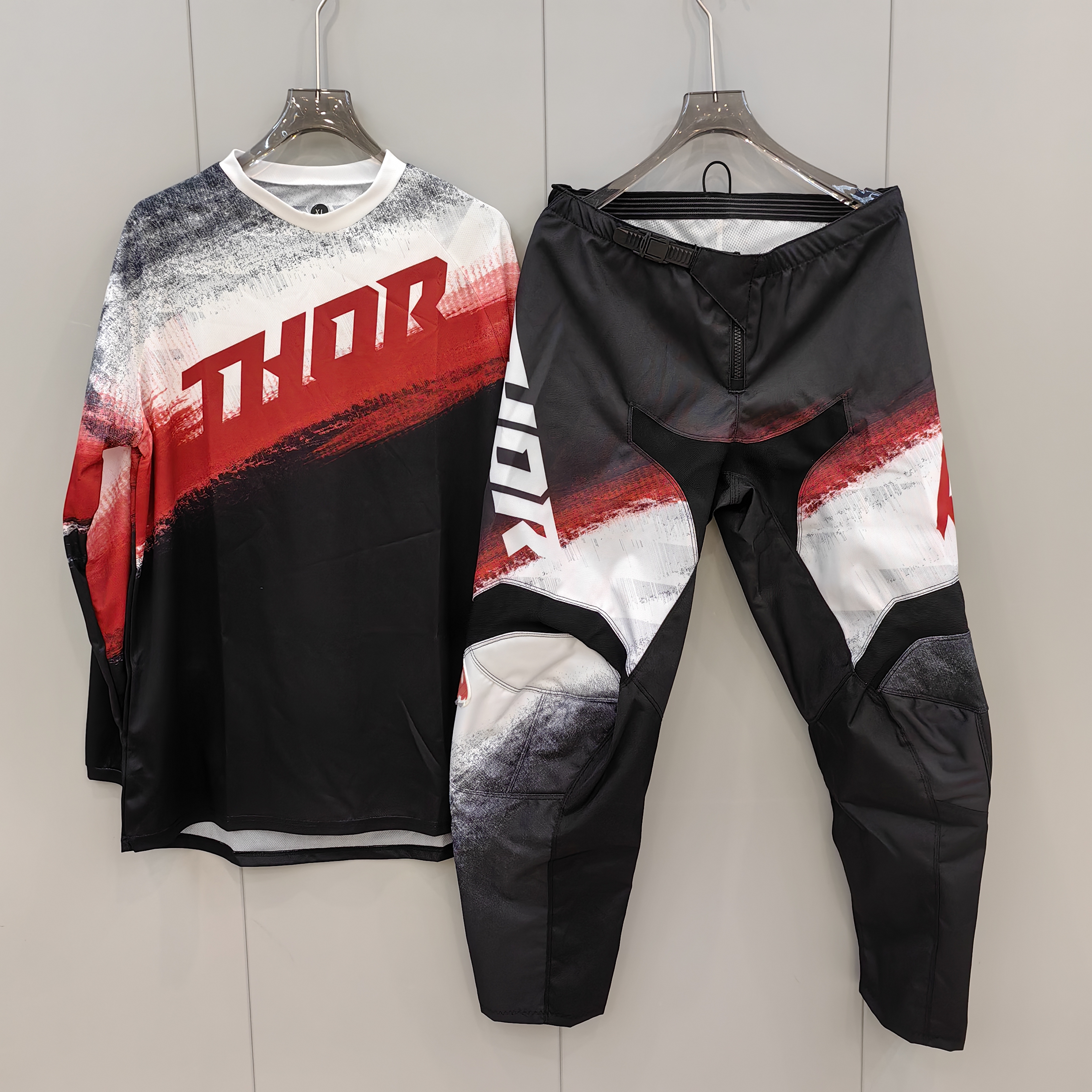 2026 Launchmode Futura Black / - Motorcycle Gear Kit incelemesi ve fiyatı